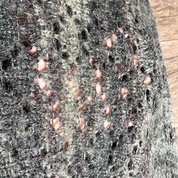 LINE Wool wrap - Picture 6 of 7